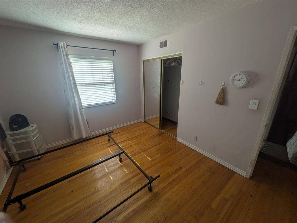 Kitchen, Bathroom, Laundry, yard