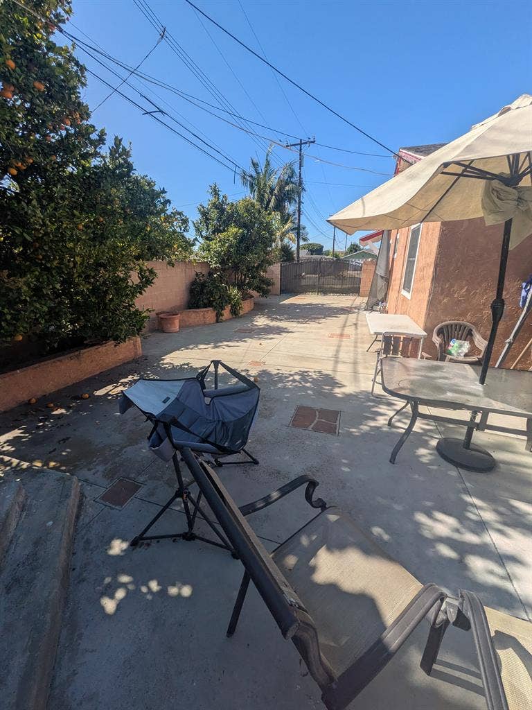 Kitchen, Bathroom, Laundry, yard