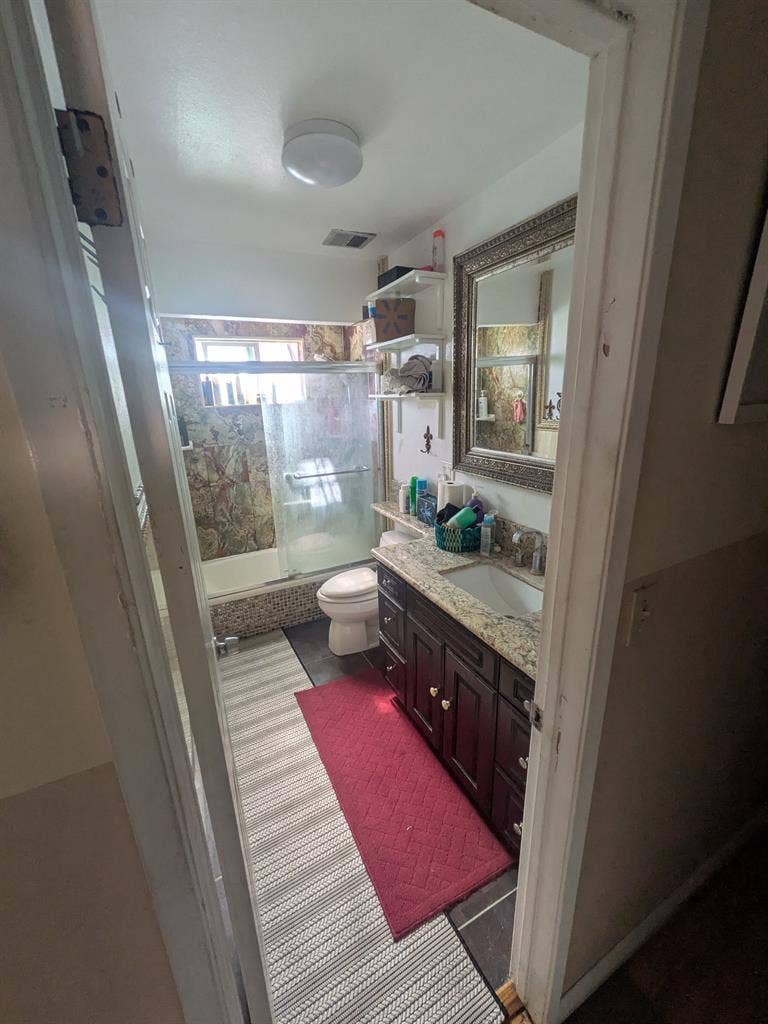 Kitchen, Bathroom, Laundry, yard
