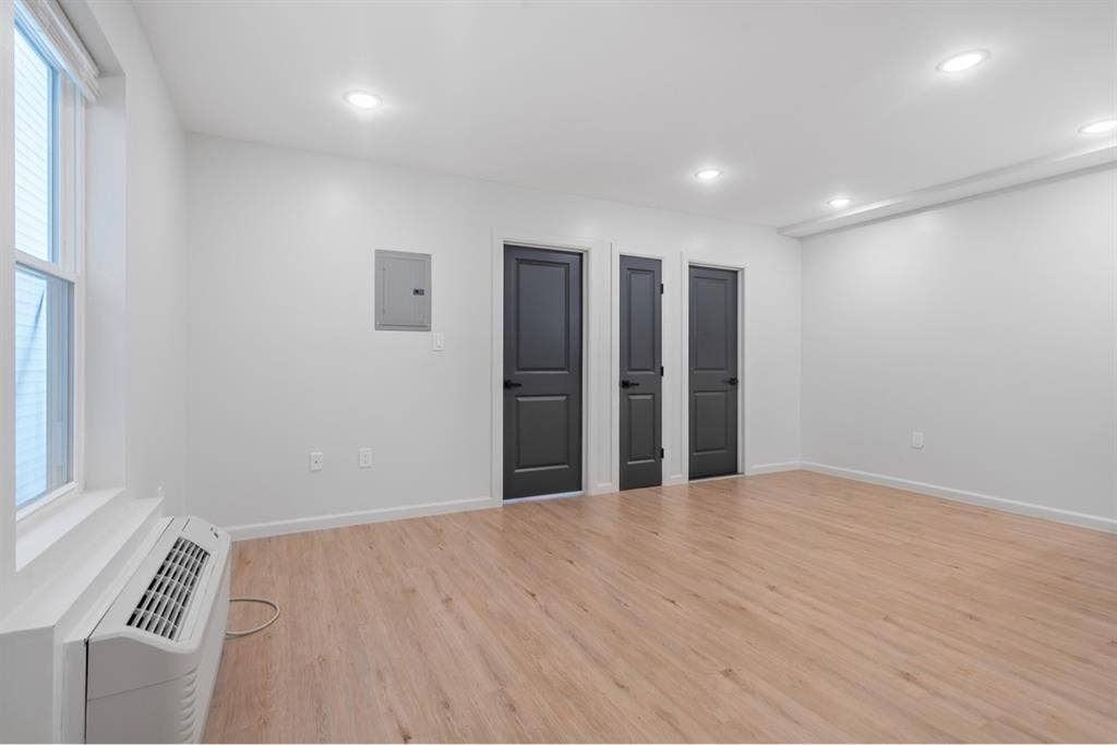 Nice small 1 bedroom apartment