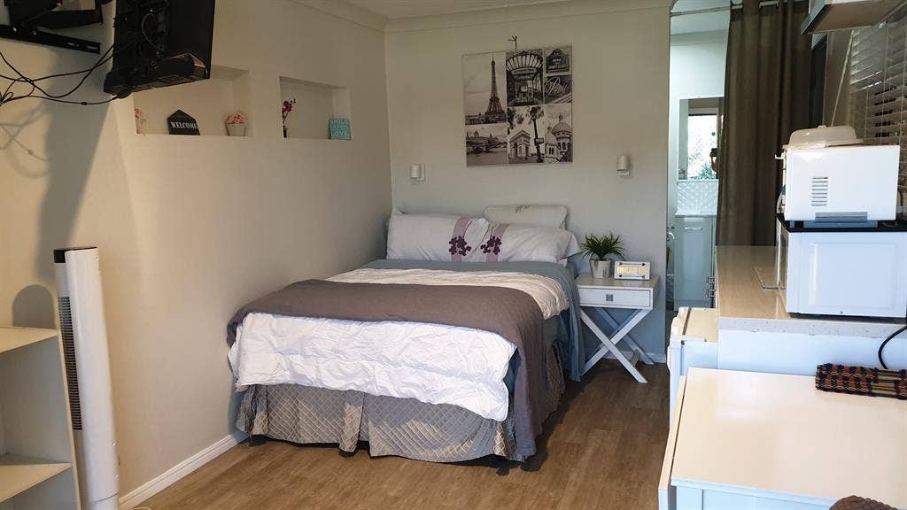 Cosy studio with ensuite