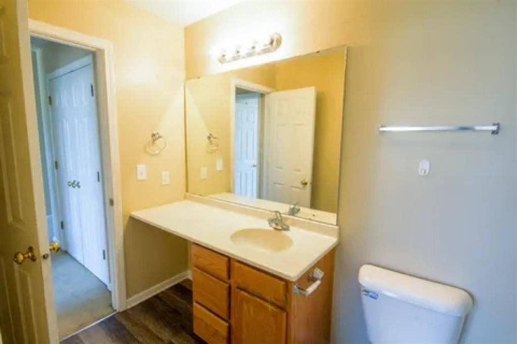 Private unfurnished bedroom