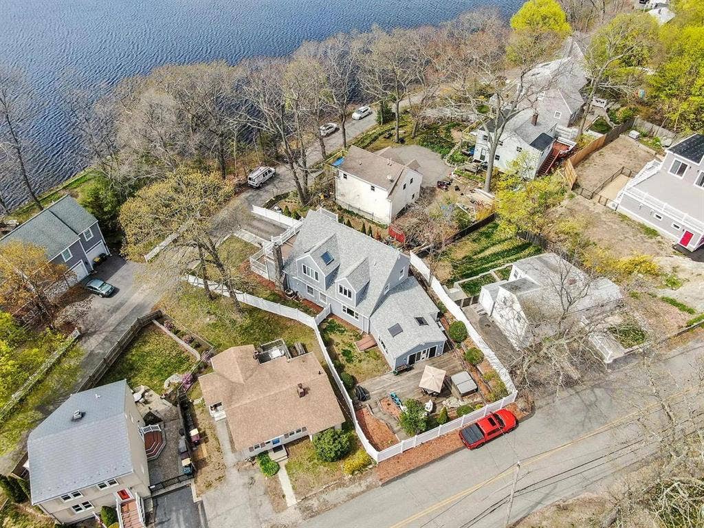 19 Alpine Rd Weymouth Room For Rent