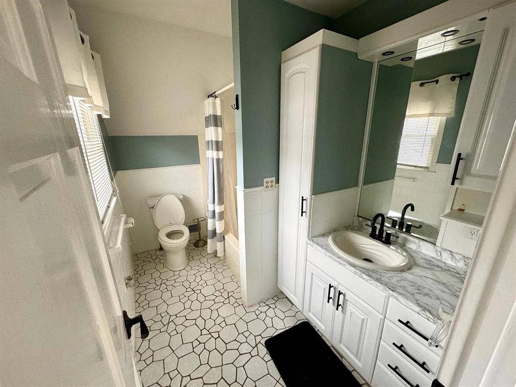 19 Alpine Rd Weymouth Room For Rent