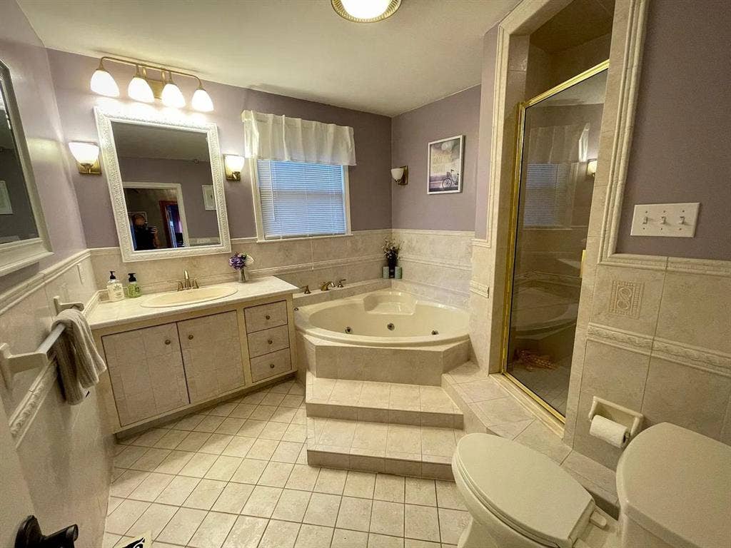 19 Alpine Rd Weymouth Room For Rent