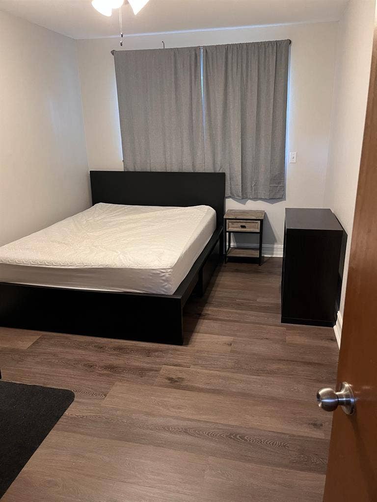 Fully furnished room for rent
