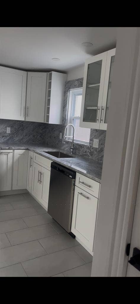 Roommate Wanted- Utilities Included