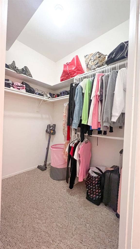 Modern 2BR/2BA Hollywood hills aprt