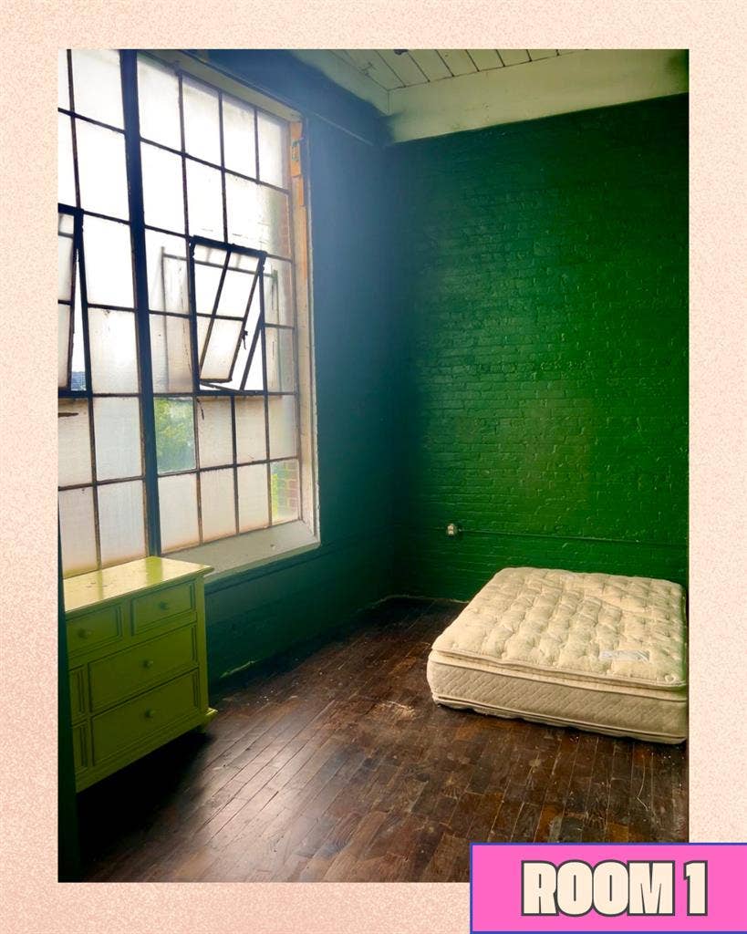 Live/Work Room Available for Artist