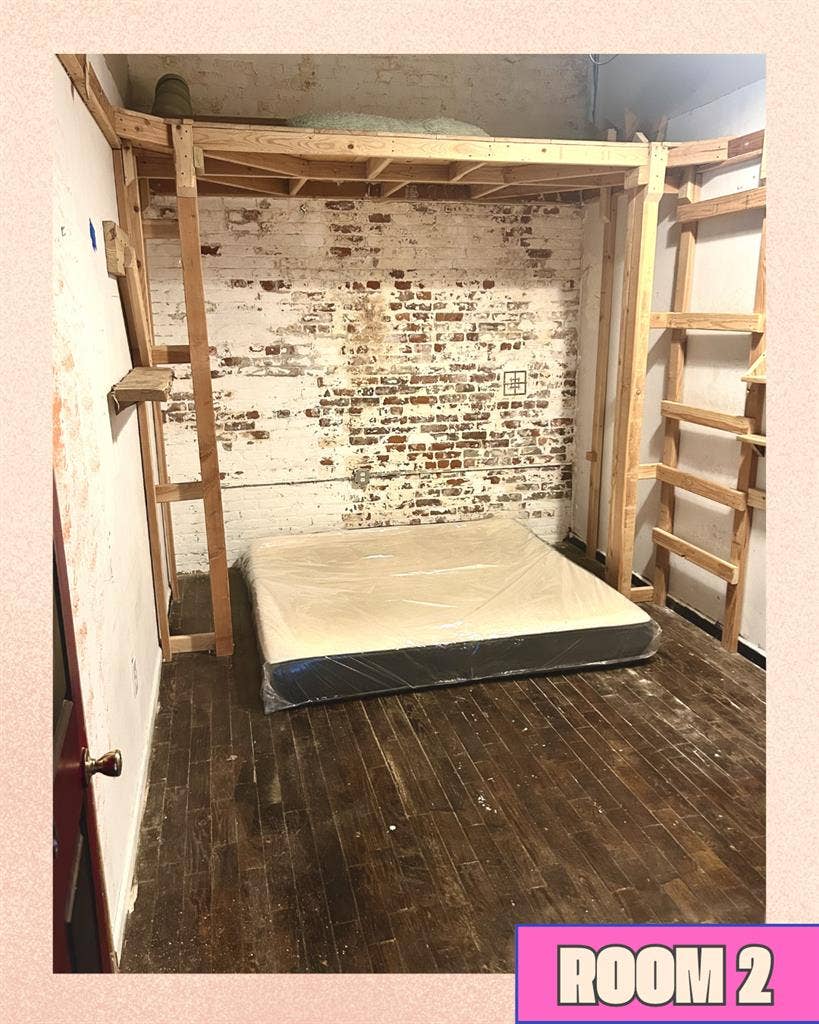 Live/Work Room Available for Artist