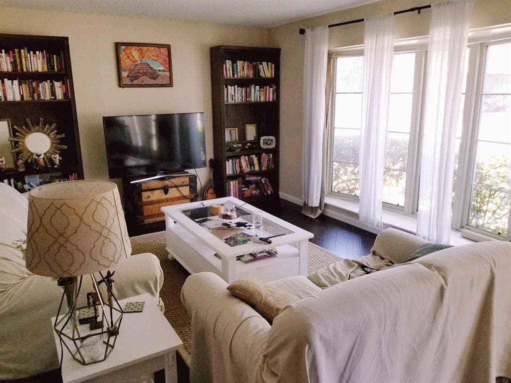 Room in Homey Coronado Hills (ABP)