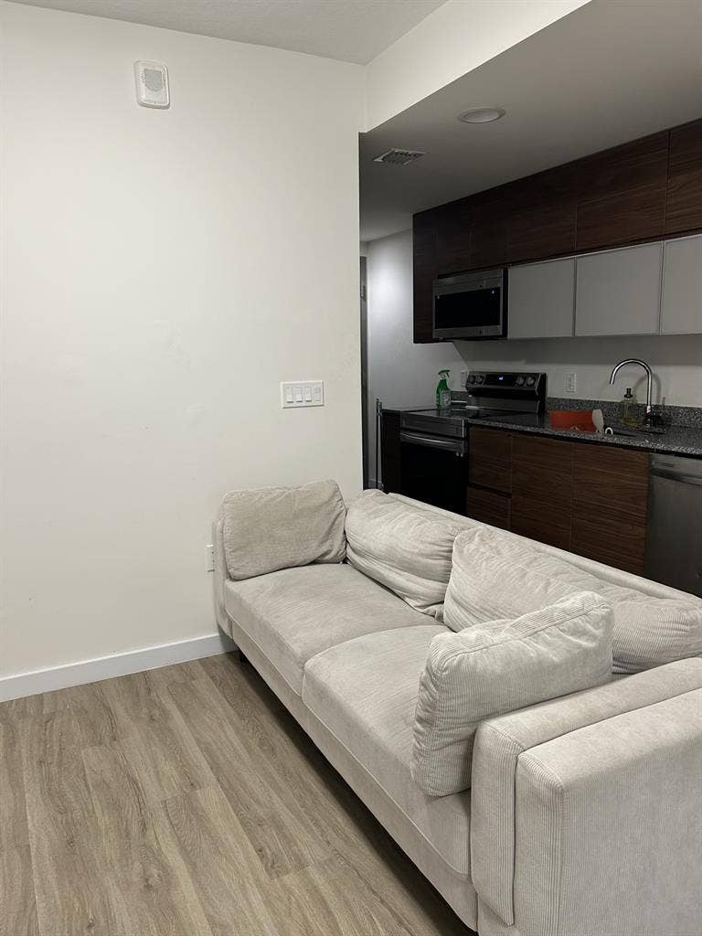 1/1 furnished apartment