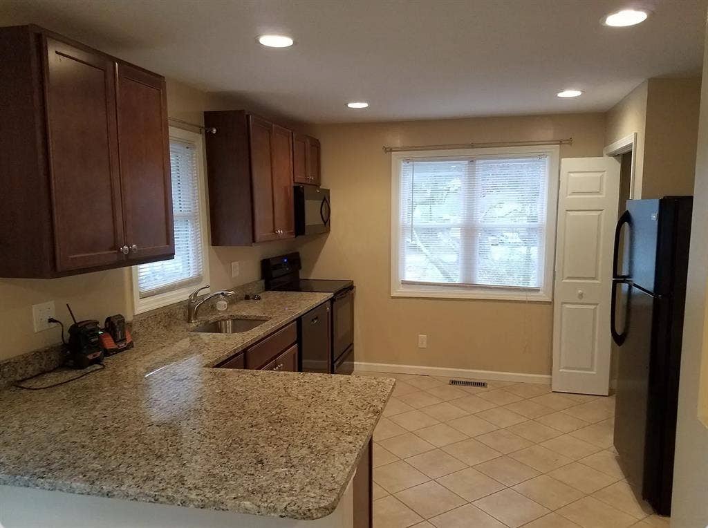3 Bed, 2 Bath Home in South Knox