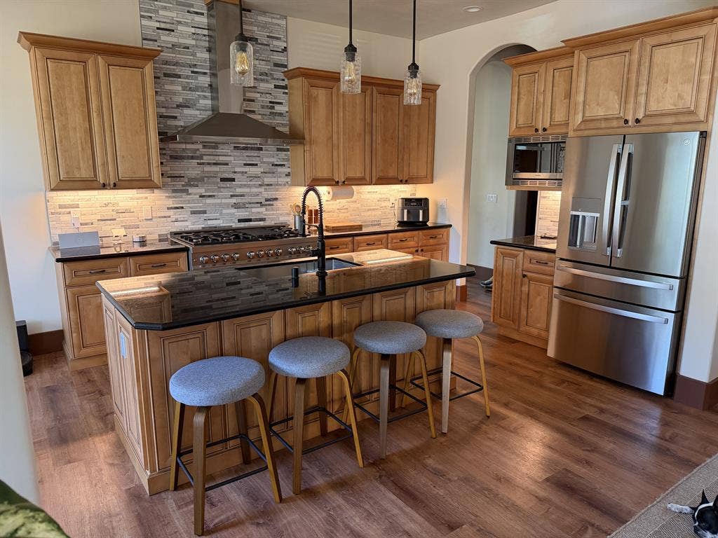 furnished/unfurnished room
