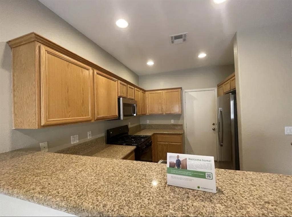 Beautiful home,perfect location