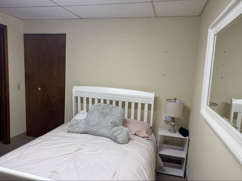 SUBLEASING 2bed 1BATH APARTMENT