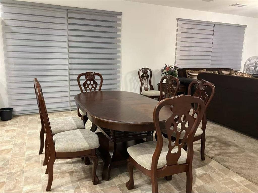 Riverside Quiet Home Rental