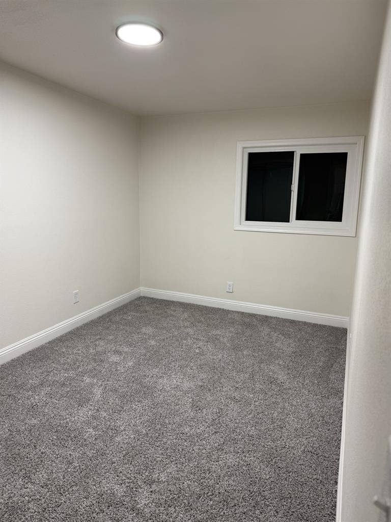 Room for rent! 🏡