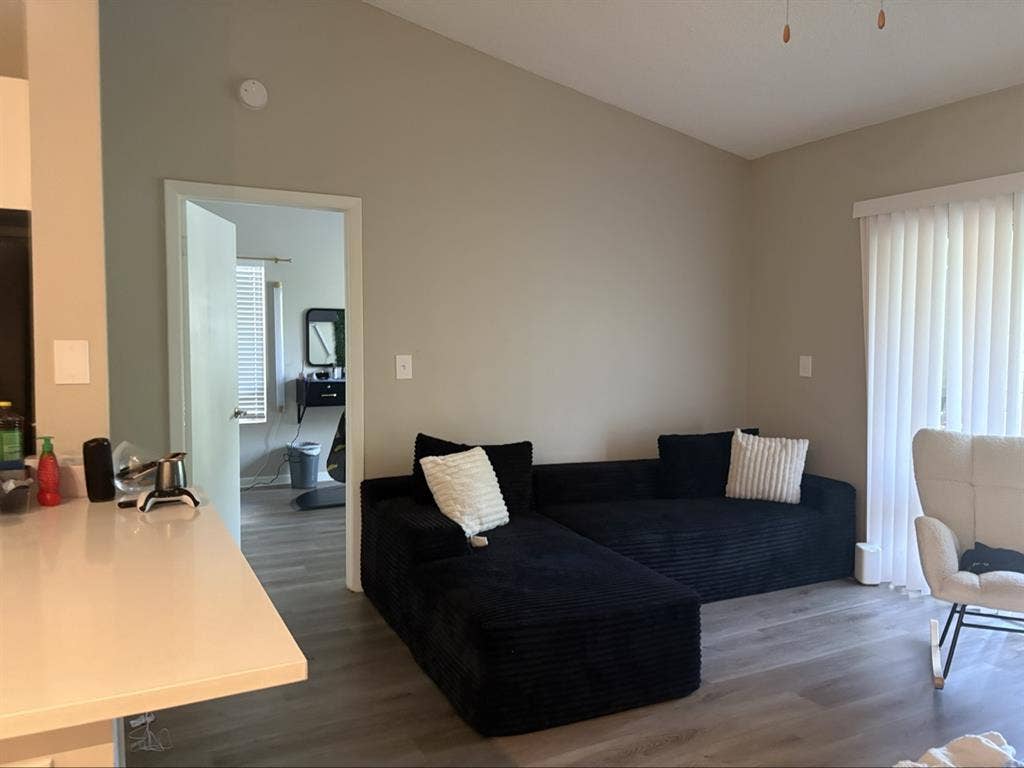 Room to rent $850!