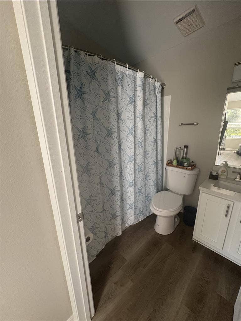 Private Room - Available Now