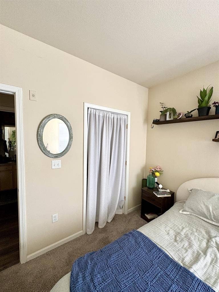 Spacious 2 bed 2 bath apt!