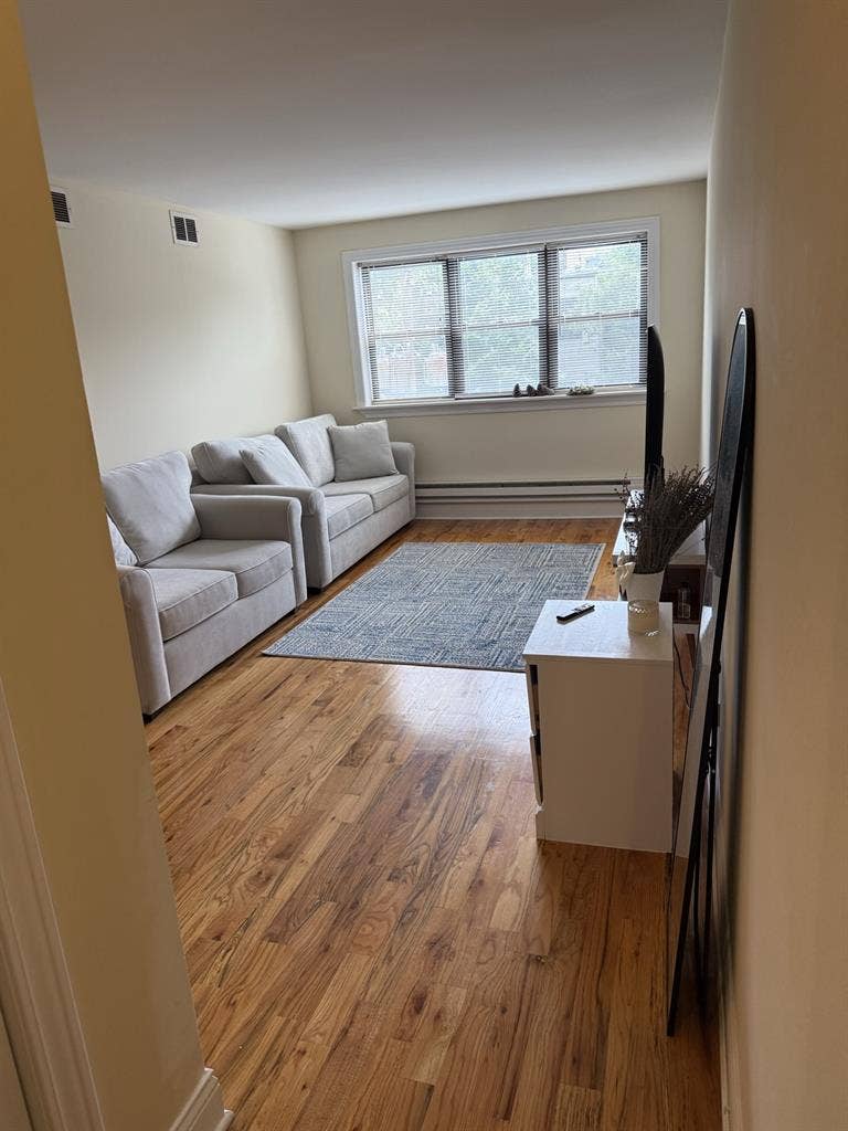 Lease takeover for a 1bd apt