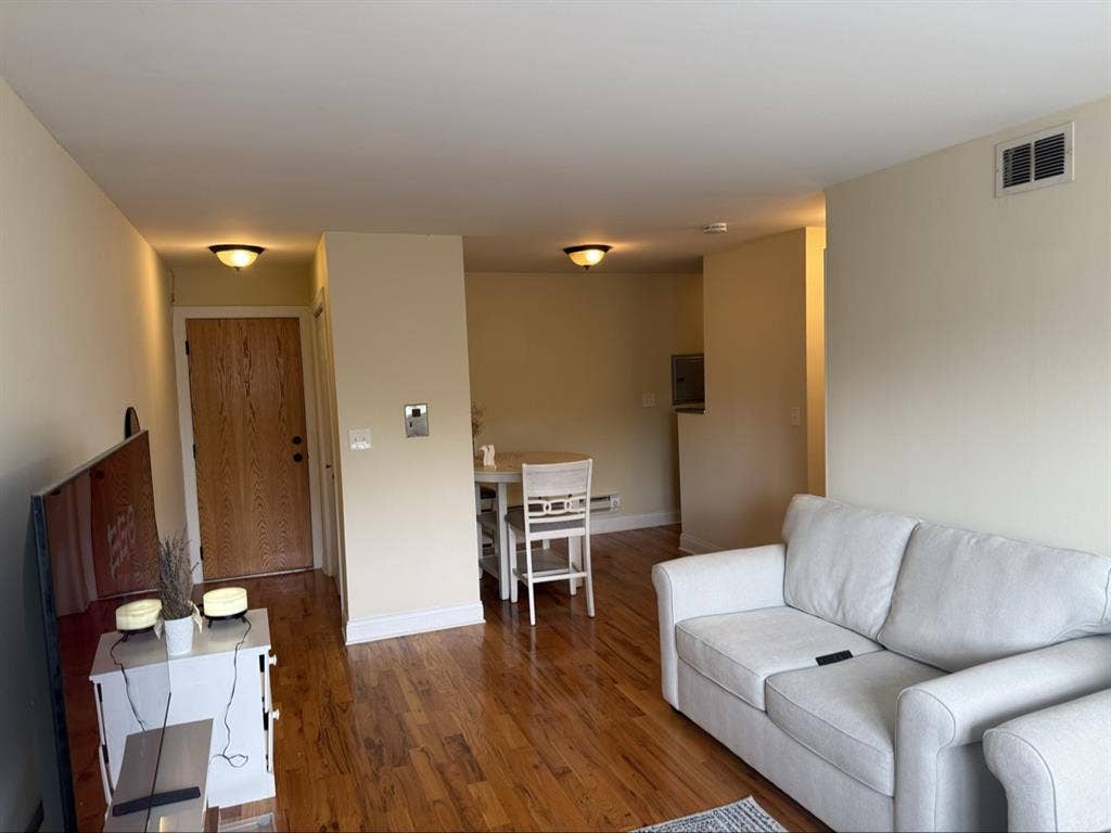Lease takeover for a 1bd apt