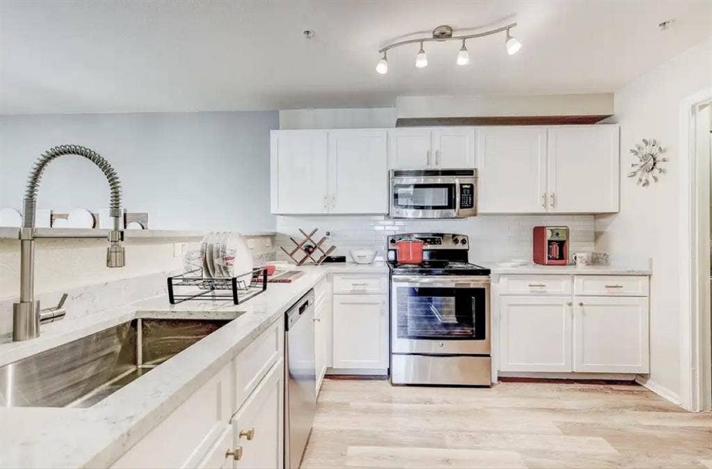 Move In Ready 1 Bed 1 Bath