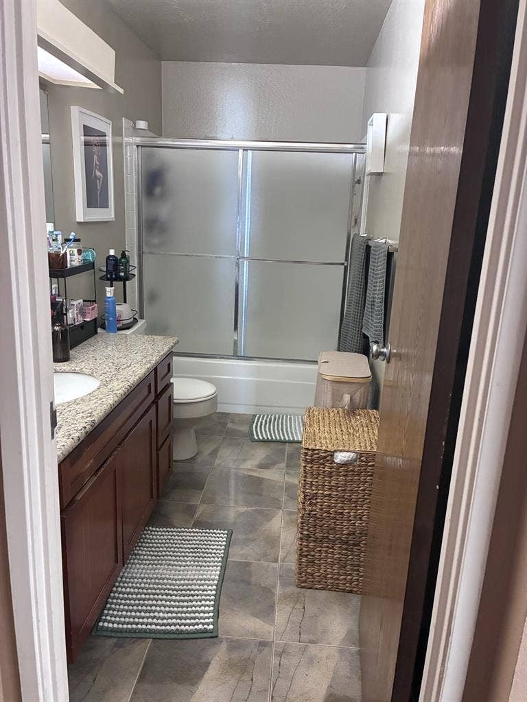 Room in Condo for Rent
