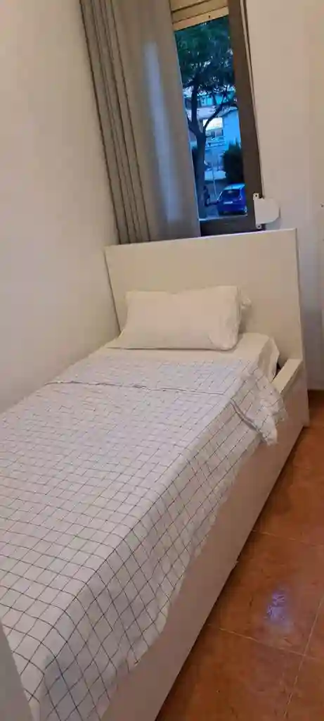 Habitación en Badalona