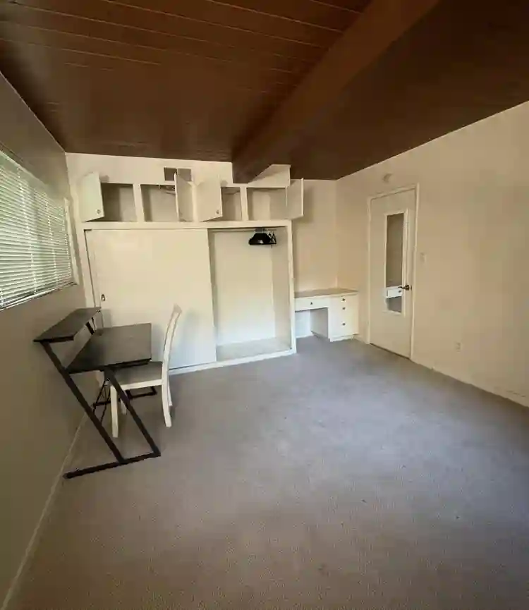 Private Room For Rent