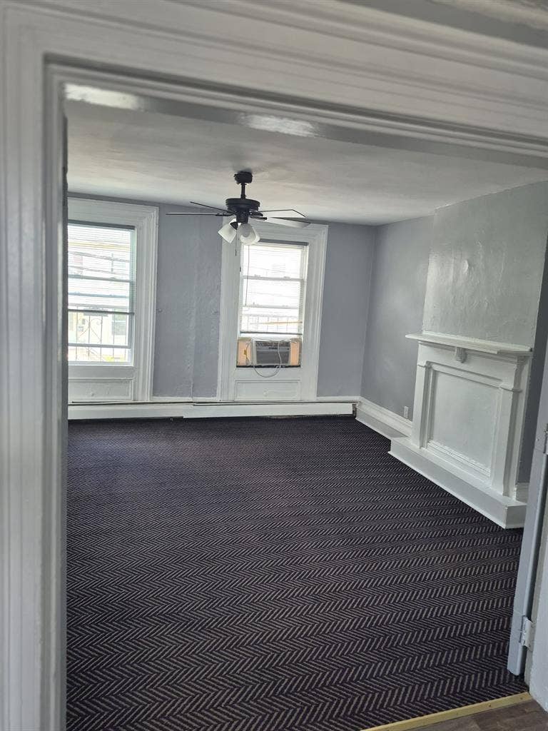 Great location, quiet block.