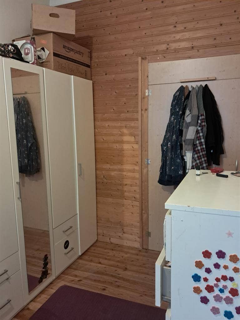 Großzügige 2-Zimmer WG mit Garten