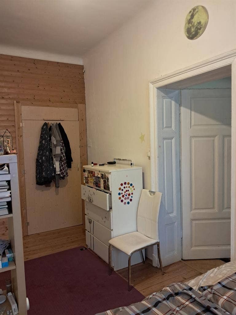 Großzügige 2-Zimmer WG mit Garten