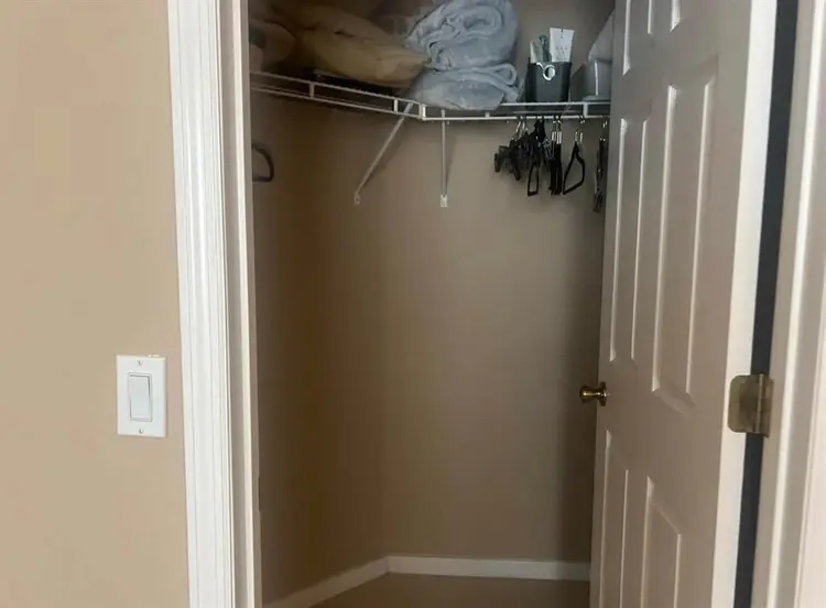 GIRLS ONLY House for Rent