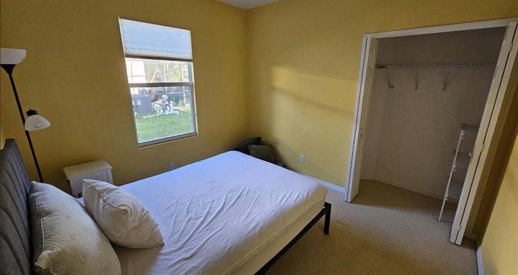 GIRLS ONLY House for Rent