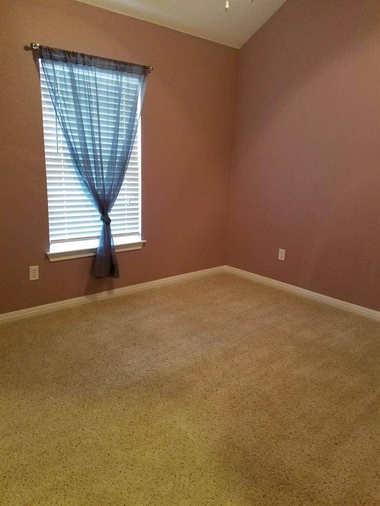 Room for rent $700