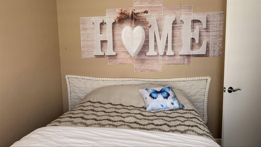 Adult female roommate