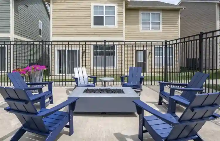 TOWNHOUSE SUPER CLOSE TO PURDUE