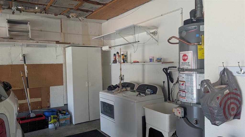 Large Room w/ Pool near Disneyland