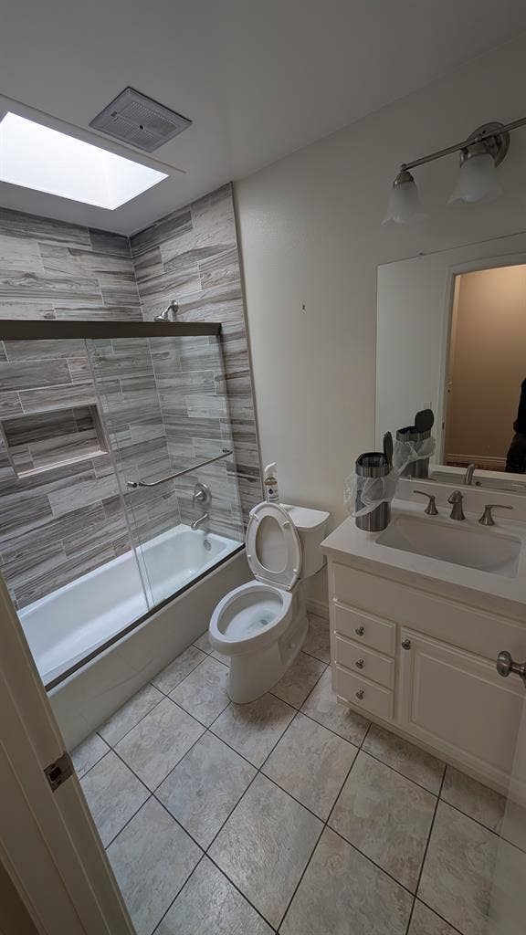 Large Room w/ Pool near Disneyland
