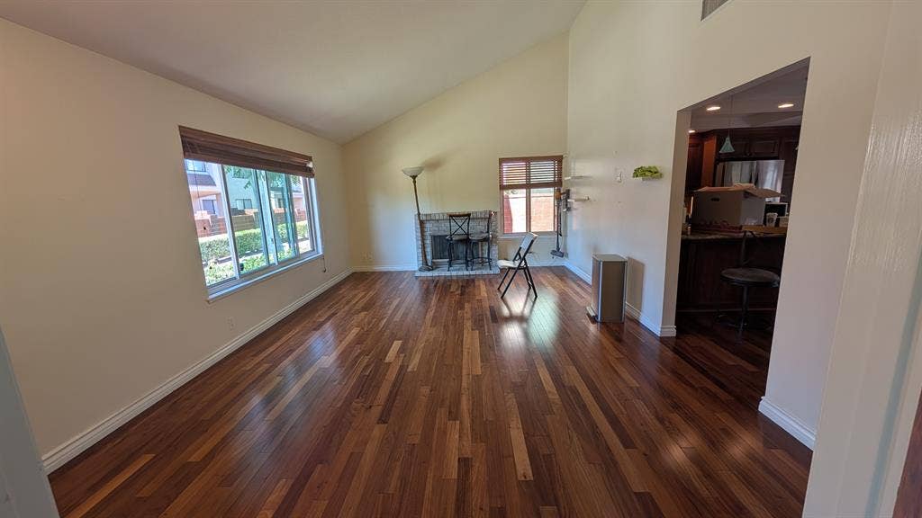 Large Room w/ Pool near Disneyland