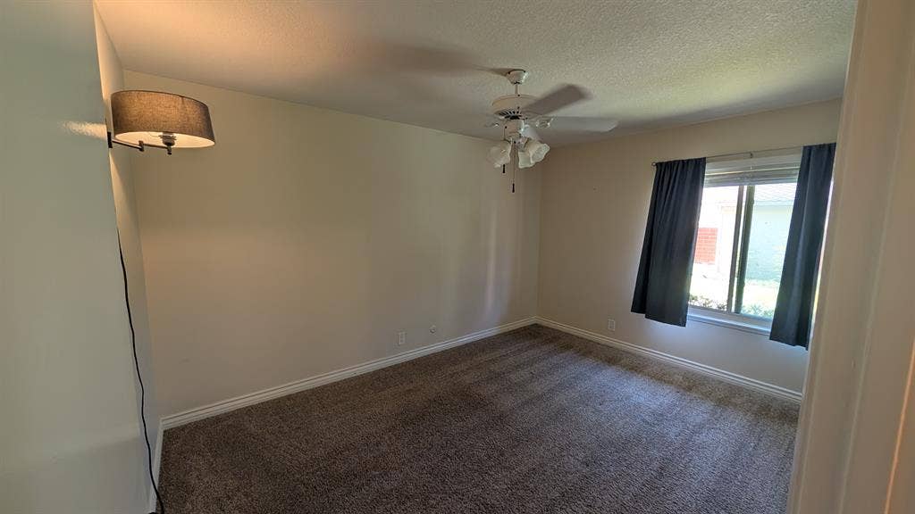 Large Room w/ Pool near Disneyland
