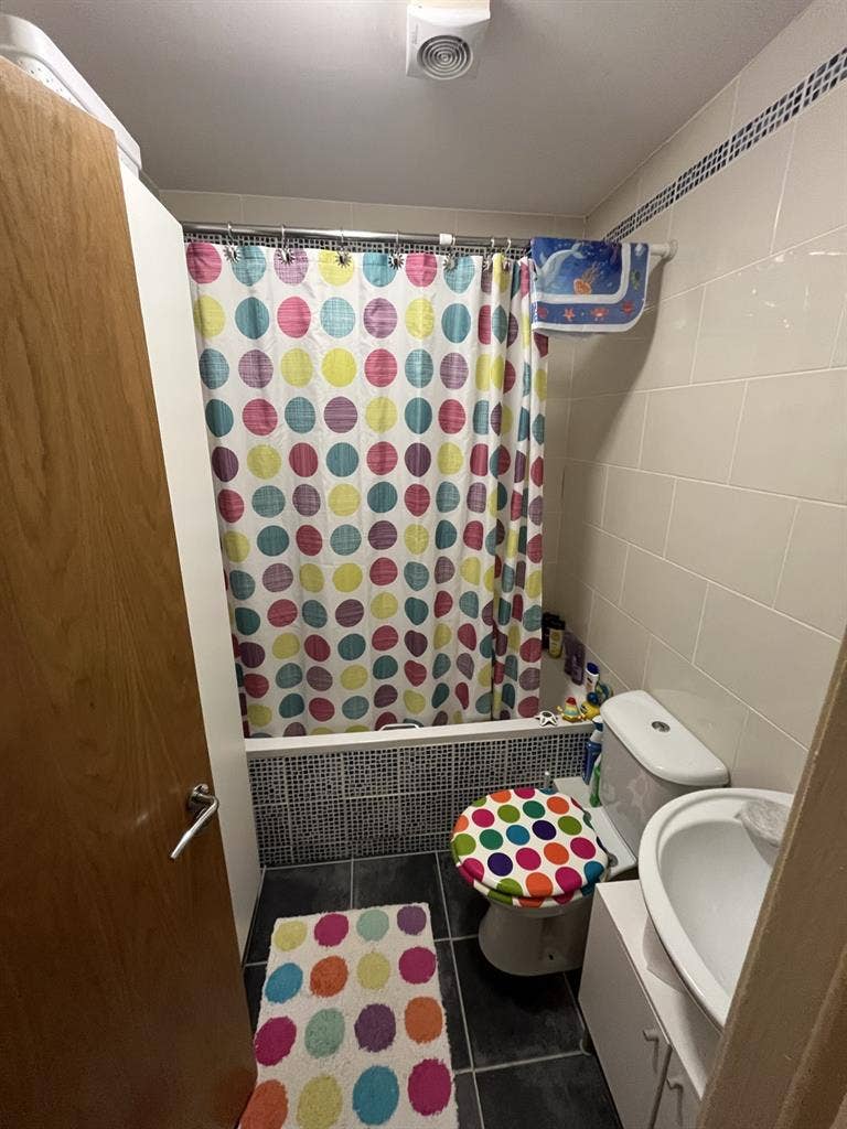2 bed 2 bath available