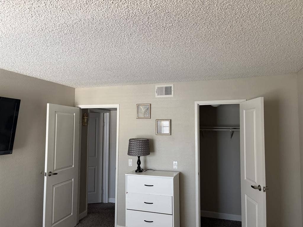 Room available 700/month