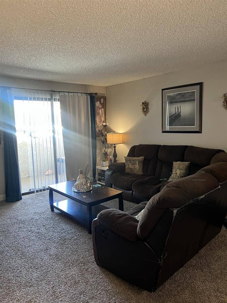 Room available 700/month