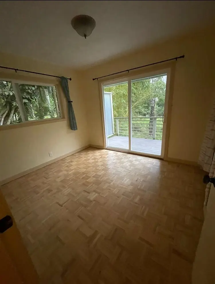 Looking for room mate