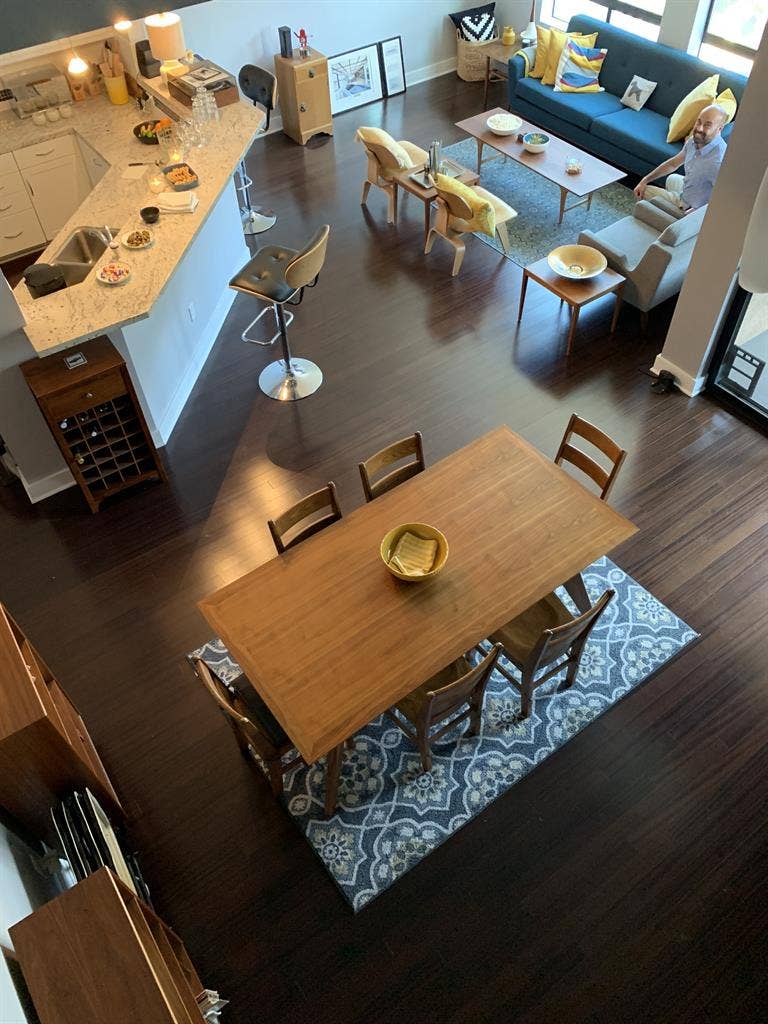 2st0ry loft, fullAC, garage parking