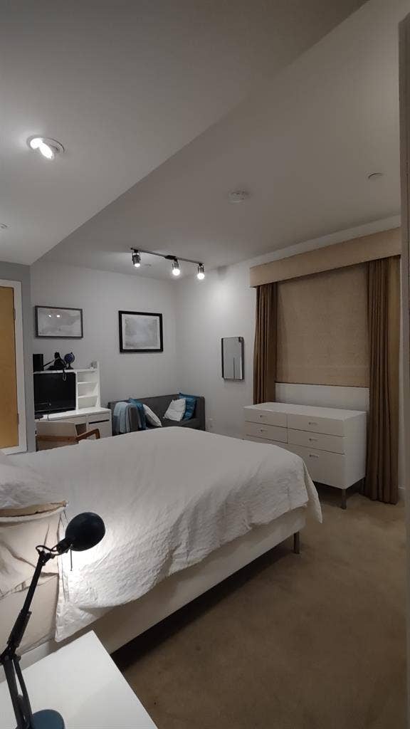 2st0ry loft, fullAC, garage parking