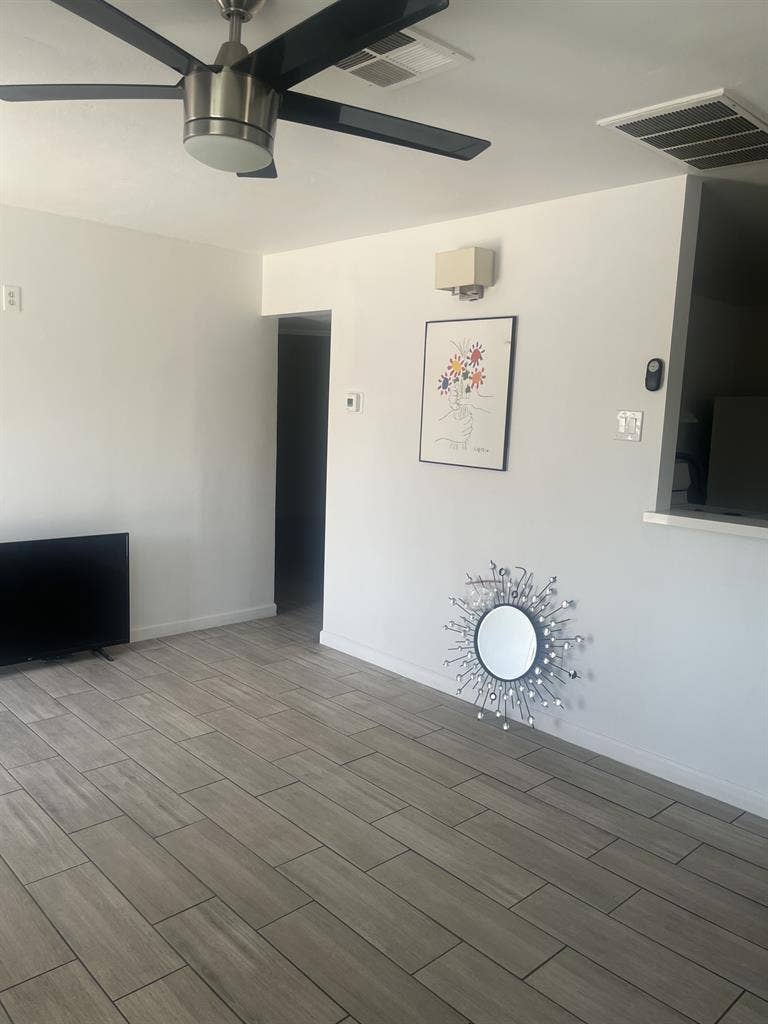 Roommate wanted!